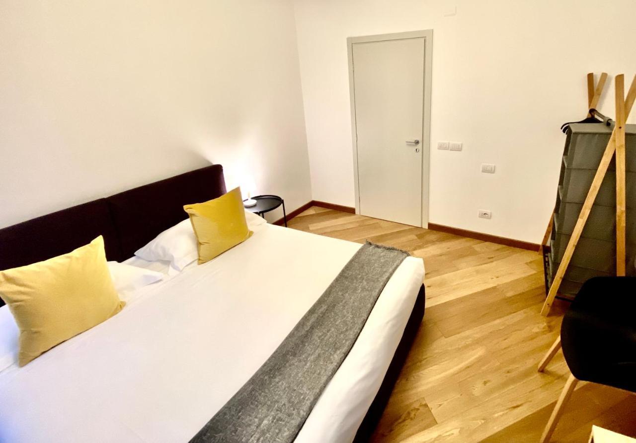 Palazzina B - Smart Rooms Genova Eksteriør billede